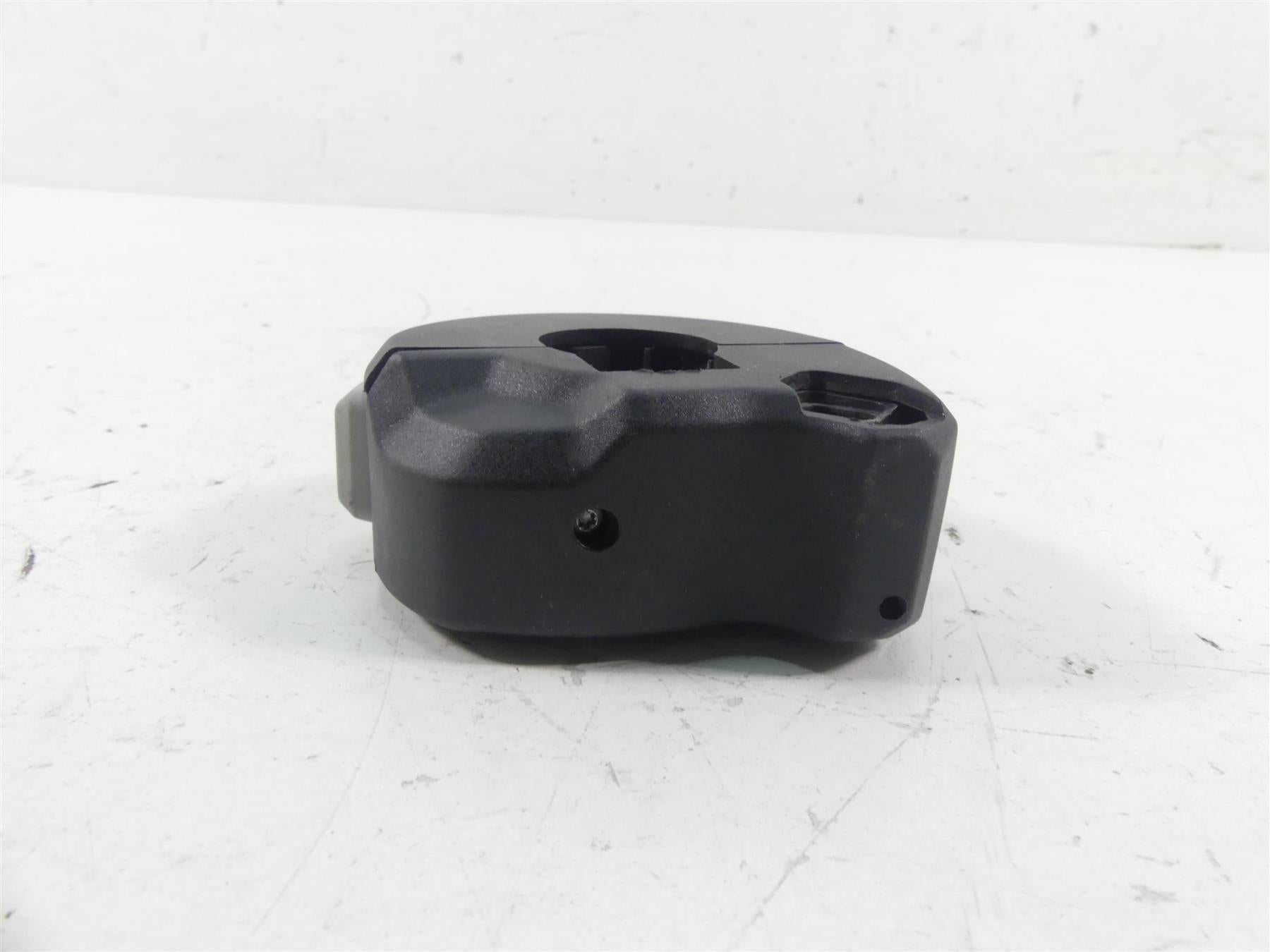 2020 Ducati Multistrada 1260 Enduro Right Hand Control Switch Heat 65010211C {{ shop.shopifyCountryName }} - Mototech271