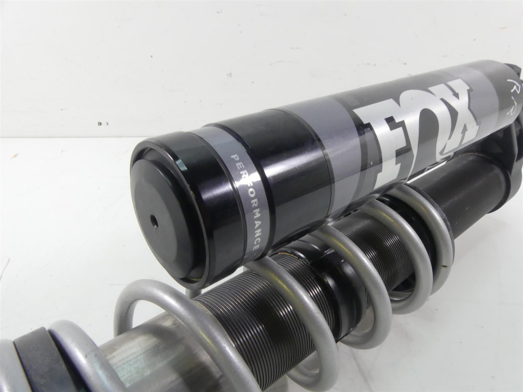 2021 Kawasaki Teryx KRX KRF 1000 Straight Fox Right Rear Shock Damper 45014-0628 {{ shop.shopifyCountryName }} - Mototech271