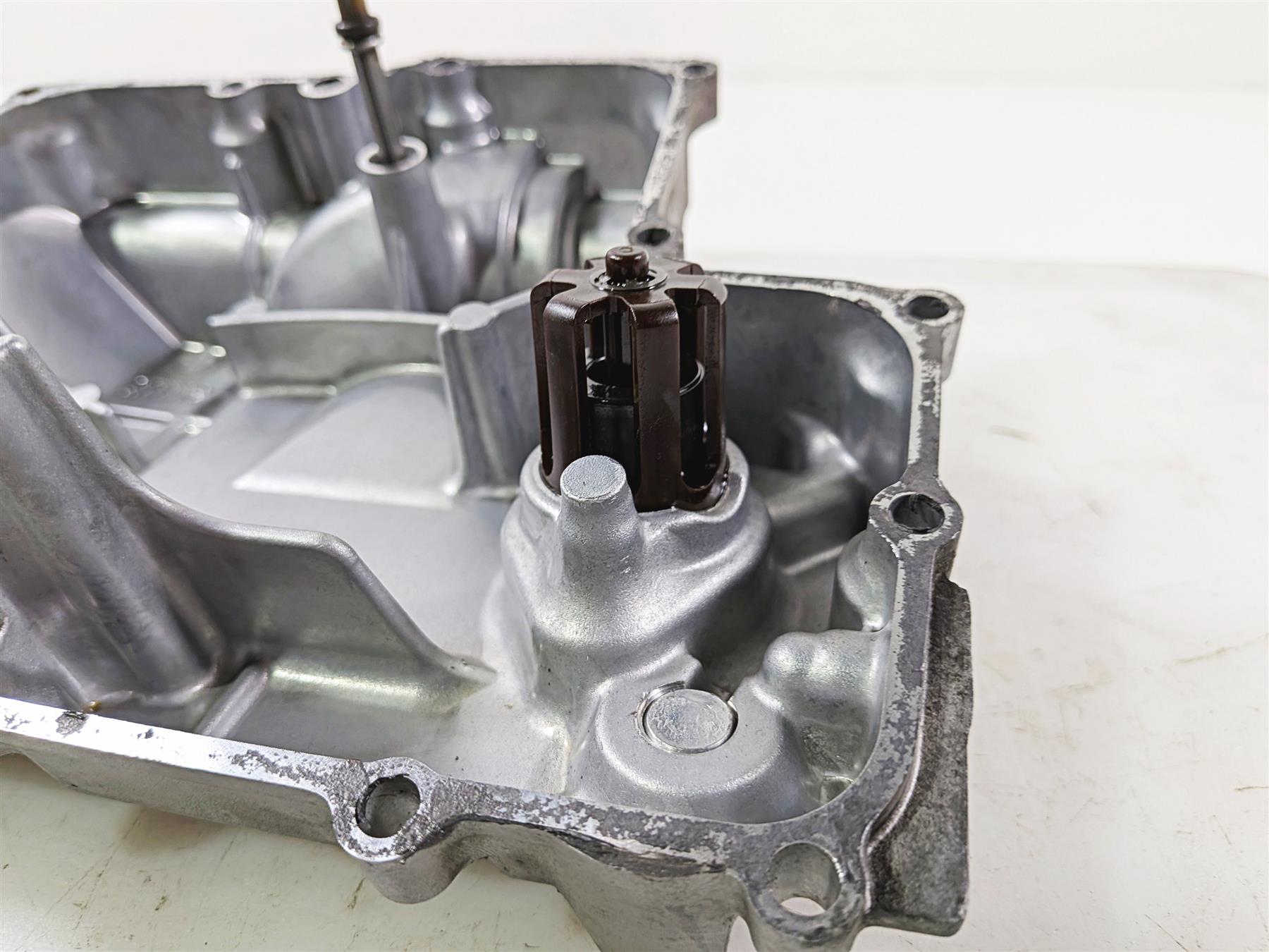 2008 Yamaha YZF R1 RN19 Bottom Motor Cover Oil Pan 4C8-13417-00-00 4C8-13400-00 {{ shop.shopifyCountryName }} - Mototech271