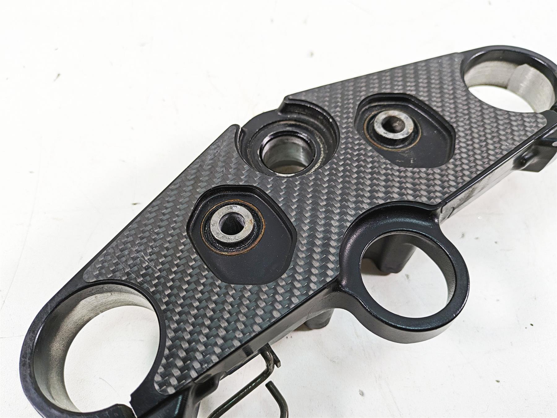2002 Yamaha FZ1 FZS1000 Fazer Upper Triple Tree Steering Clamp 5LV-W2341-00-00 {{ shop.shopifyCountryName }} - Mototech271