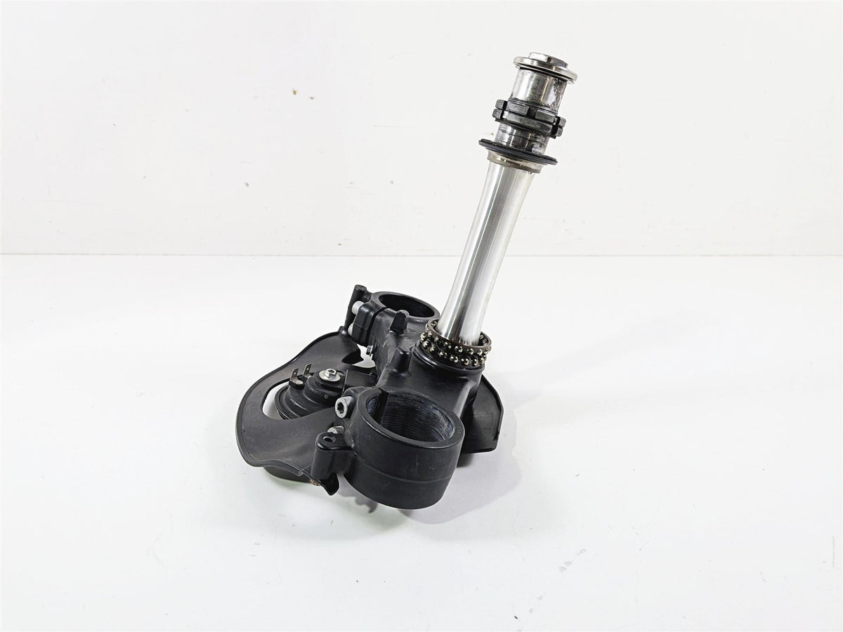 2018 Aprilia RSV4 RR Lower Triple Tree Steering Clamp 2B003923 848736 890848 {{ shop.shopifyCountryName }} - Mototech271