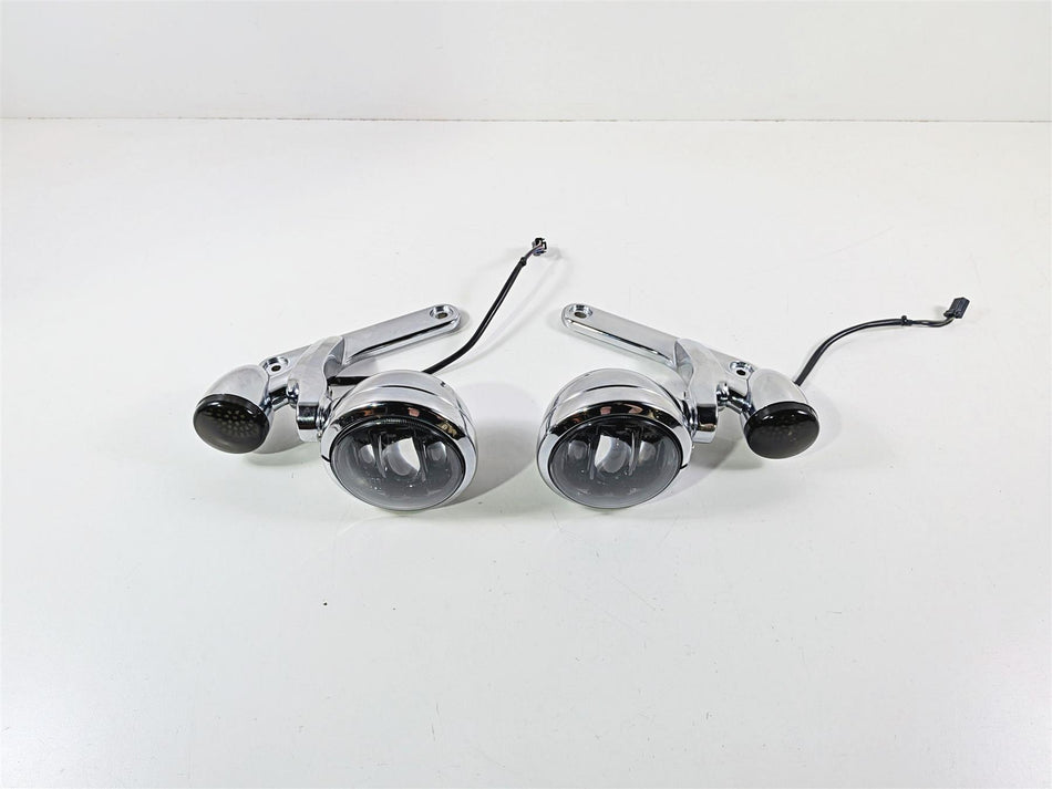 2006 Harley Touring FLHTCU SE CVO Electra Glide Front Spot Light Bar 69560-06