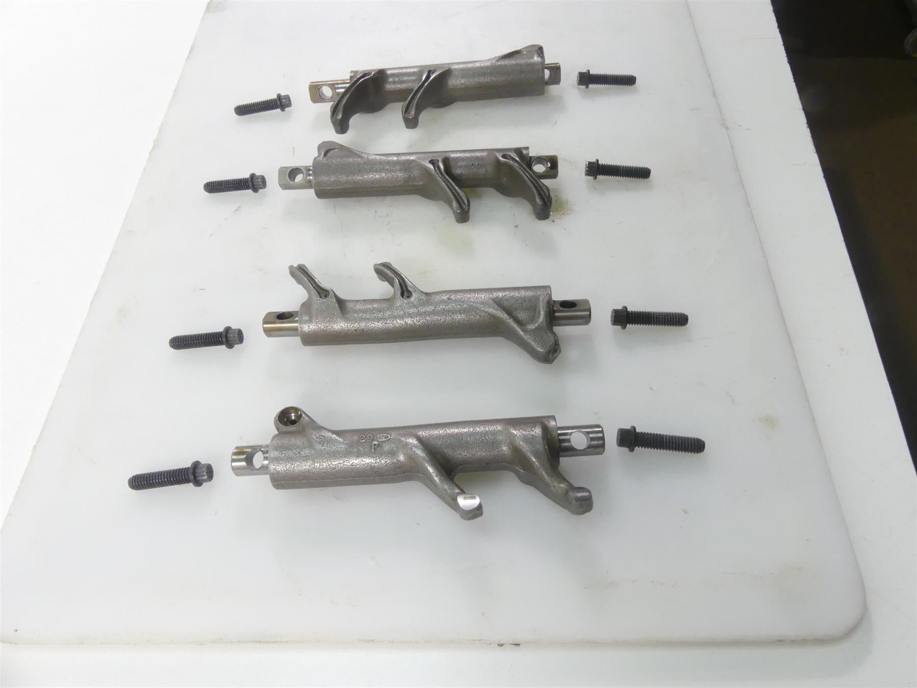 2018 Harley FXBRS Softail Breakout Rocker Arm Rockers Set 17300055 17300053 {{ shop.shopifyCountryName }} - Mototech271