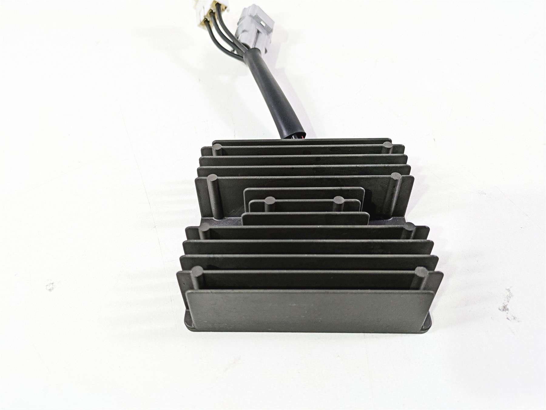 2016 Suzuki M109R VZR1800 Boulevard Rectifier Voltage Regulator 32800-10G30 {{ shop.shopifyCountryName }} - Mototech271