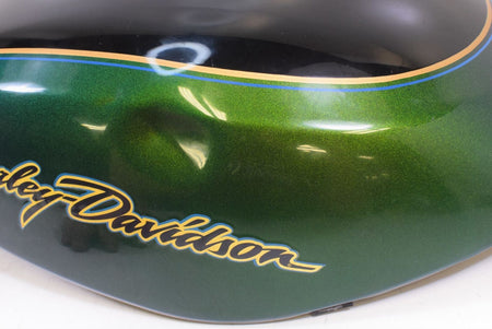 2006 Harley VRSCA V-Rod Upper Tank Air Box Cover - Dragon Green 66154-07 {{ shop.shopifyCountryName }} - Mototech271