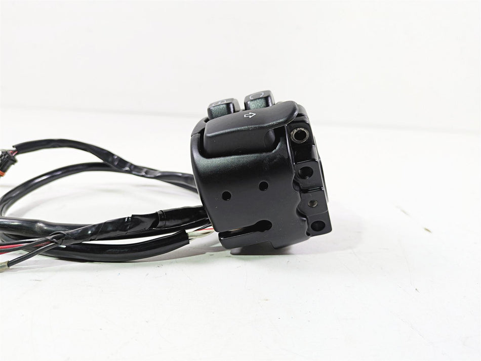 2022 Harley FXLRS Softail Low Rider Right Hand Control Switch READ 71500462A {{ shop.shopifyCountryName }} - Mototech271