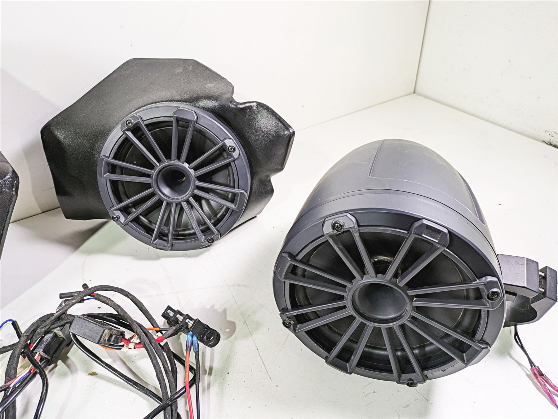 2021 Polaris RZR1000 XP Premium Mb Quart 800W Stage 5 Audio System 806576230717 {{ shop.shopifyCountryName }} - Mototech271