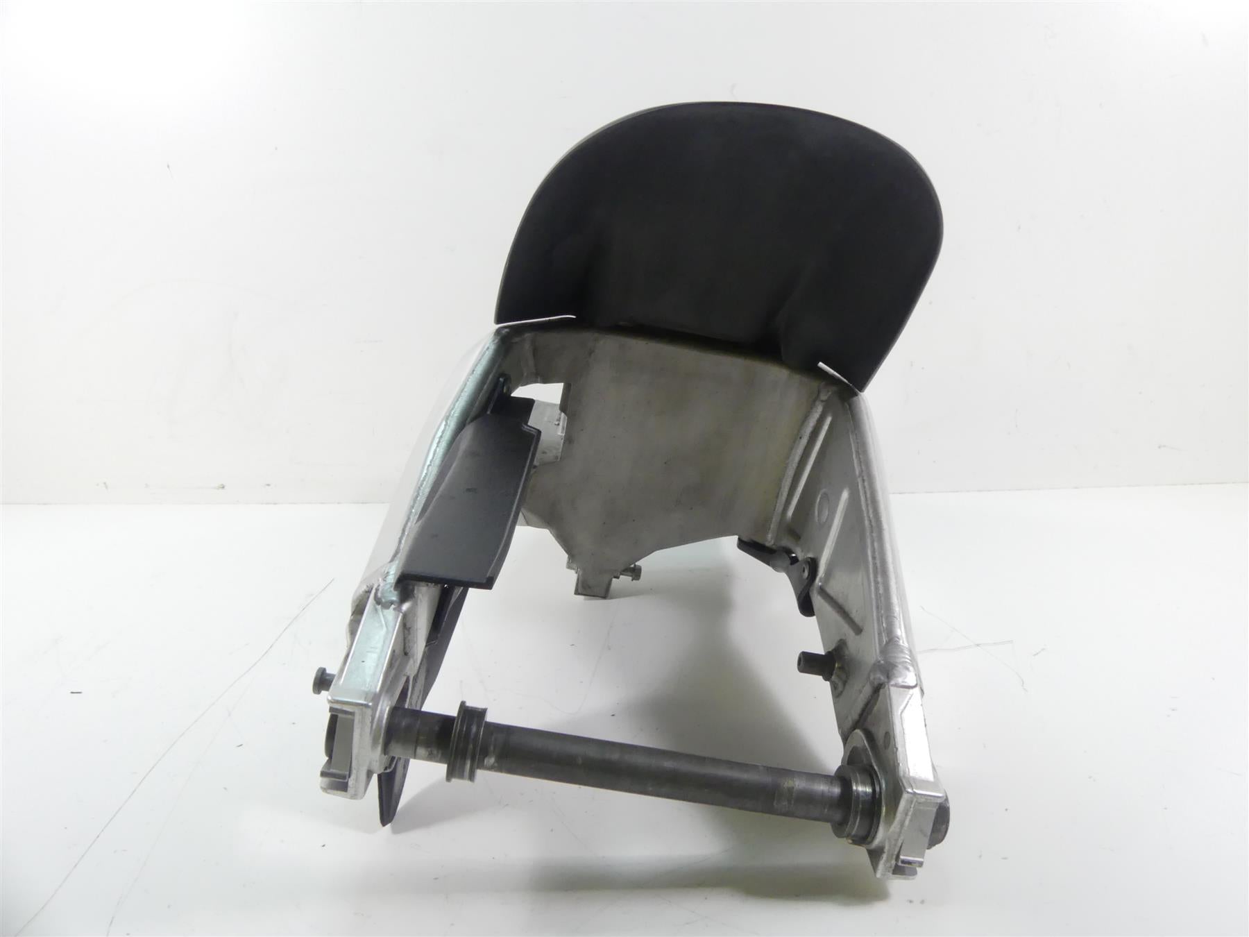 2004 Aprilia RSV 2 1000R Mille Rear Swing Arm Swingarm Suspension Fork AP8145020 {{ shop.shopifyCountryName }} - Mototech271
