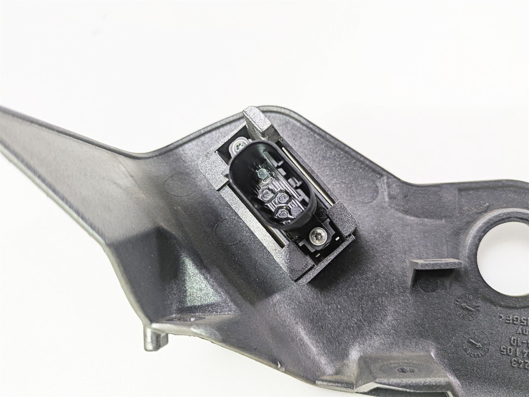 2014 BMW K1600 GTL K48 Seat Heating Switch + Cover 61318522478 52537728243 {{ shop.shopifyCountryName }} - Mototech271