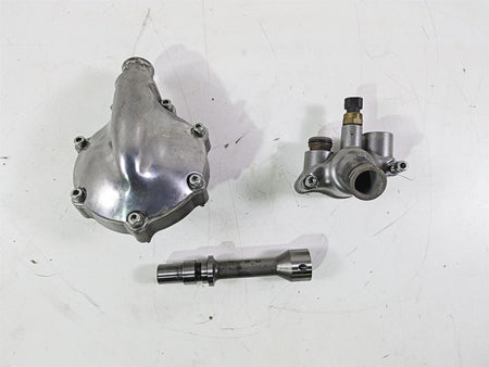 2010 Harley VRSCF Muscle Rod Waterpump Water Pump Housing Set 26750-01KA {{ shop.shopifyCountryName }} - Mototech271