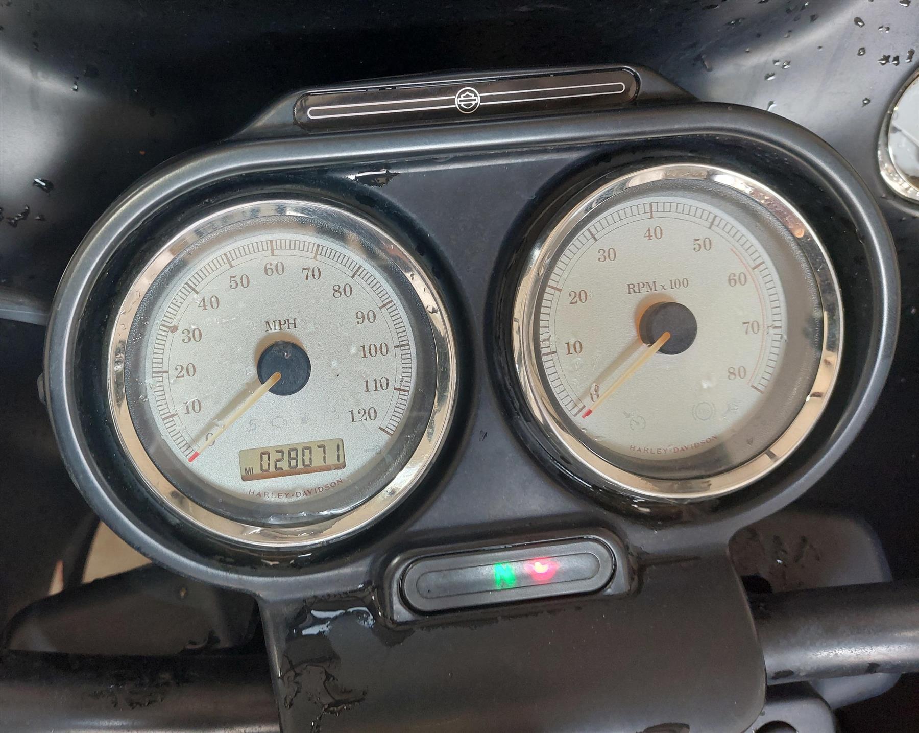 2013 Harley Touring FLTRX Road Glide Speedometer Speedo Meter Gauge 67261-08 {{ shop.shopifyCountryName }} - Mototech271