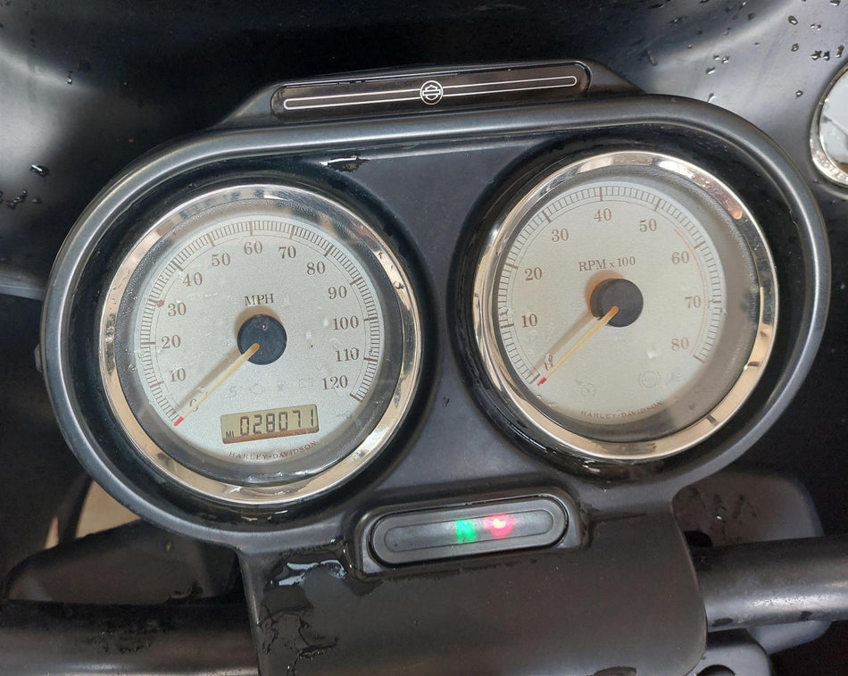 2013 Harley Touring FLTRX Road Glide Speedometer Speedo Meter Gauge 67261-08 {{ shop.shopifyCountryName }} - Mototech271