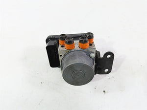 2013 Ducati Hyperstrada 821 Abs Brake Pump Module Unit 54240401A | Mototech271