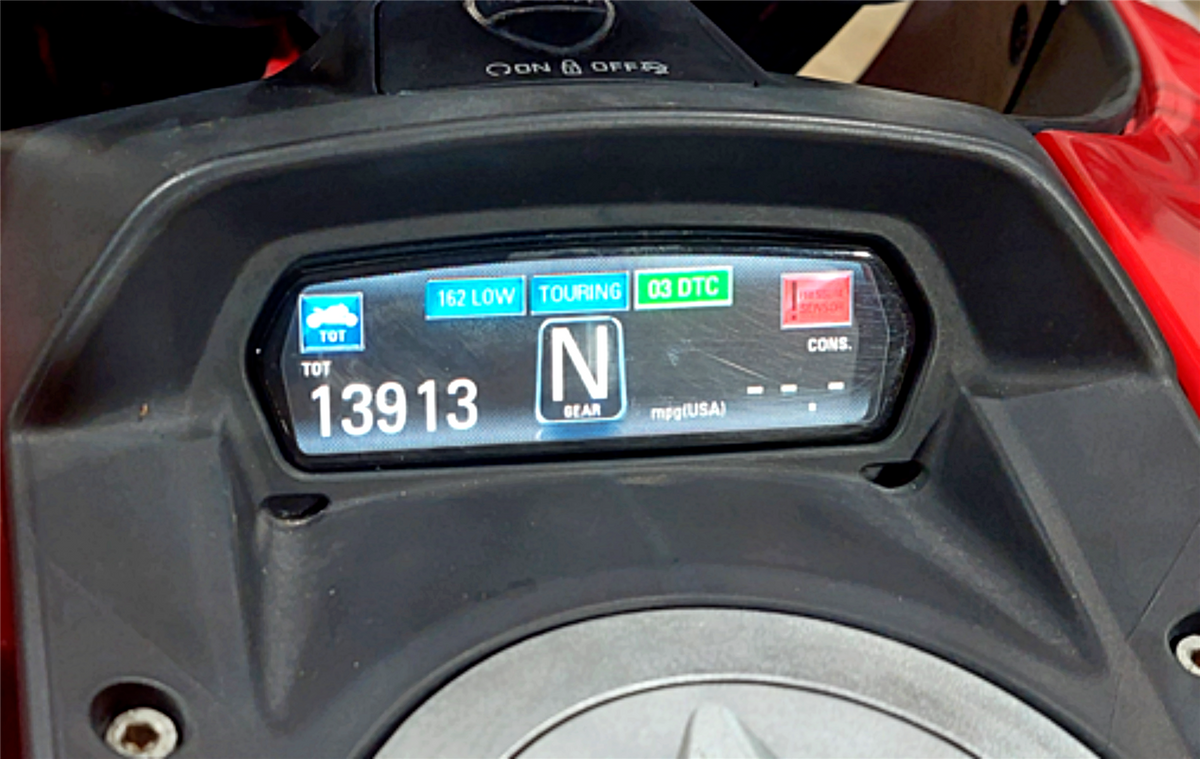 2013 Ducati Diavel Red Instrument Dash Panel Gauge 13K Odometer 40610826B {{ shop.shopifyCountryName }} - Mototech271