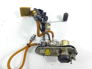 2006 Harley Touring FLHTCU SE E-Glide Fuel Gas Petrol Pump - Tested 62897-01B | Mototech271