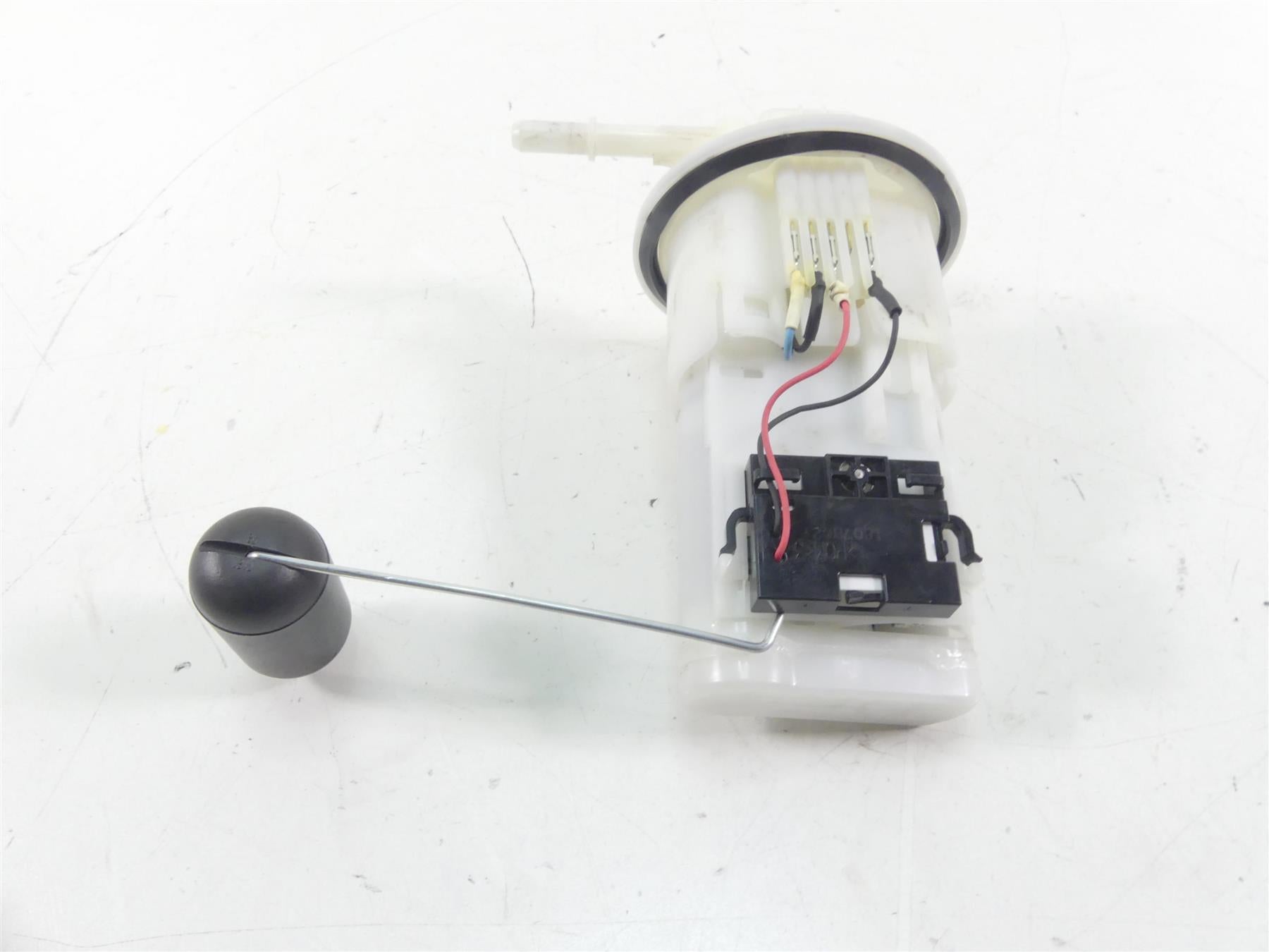 2022 Yamaha MT09 FZ09 Fuel Gas Petrol Pump 1RC-13907-01-00 {{ shop.shopifyCountryName }} - Mototech271