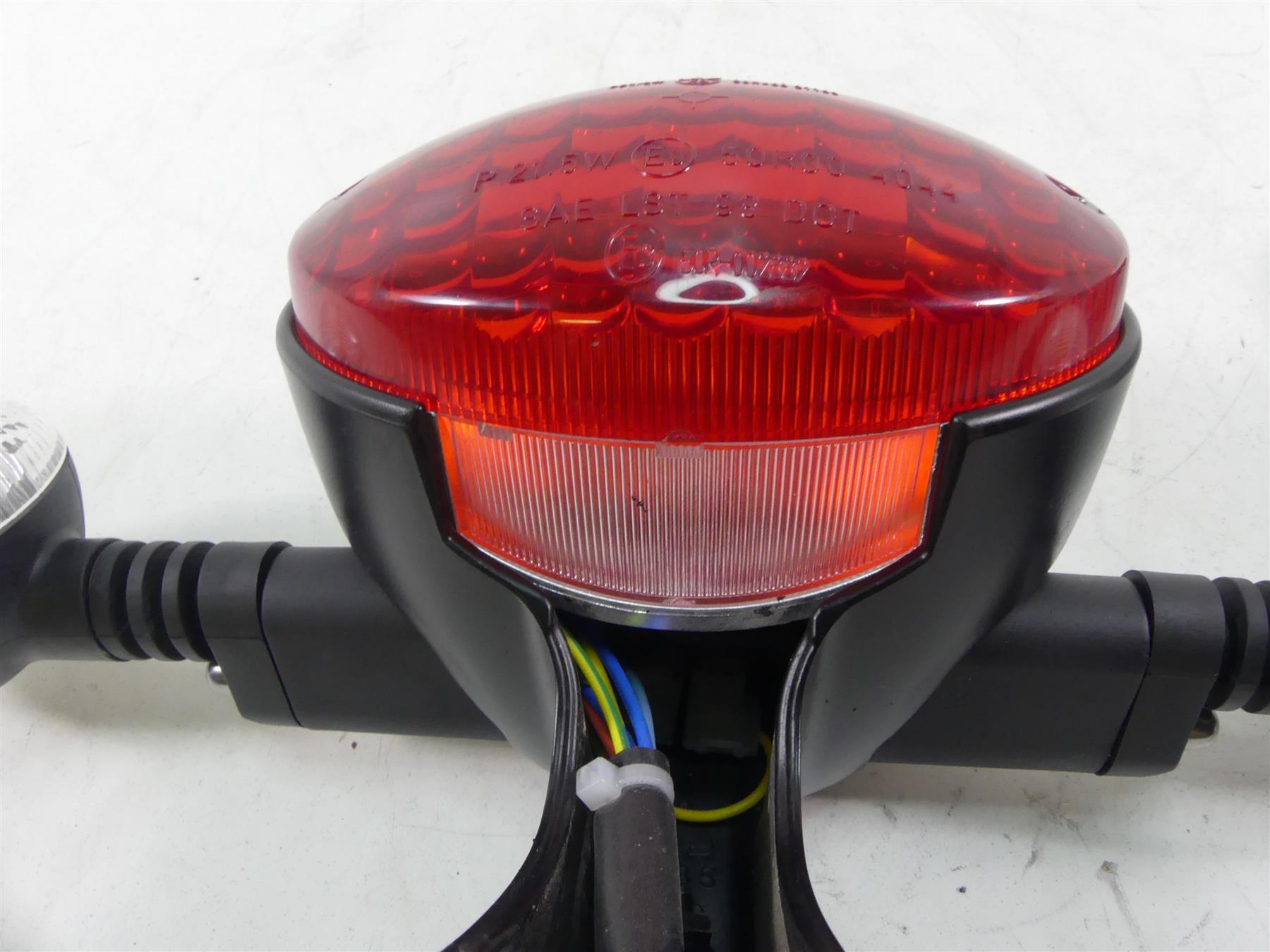 2019 Moto Guzzi V7 III Stone 750 Taillight Rear Blinker Turn Signals 2D0002935 {{ shop.shopifyCountryName }} - Mototech271