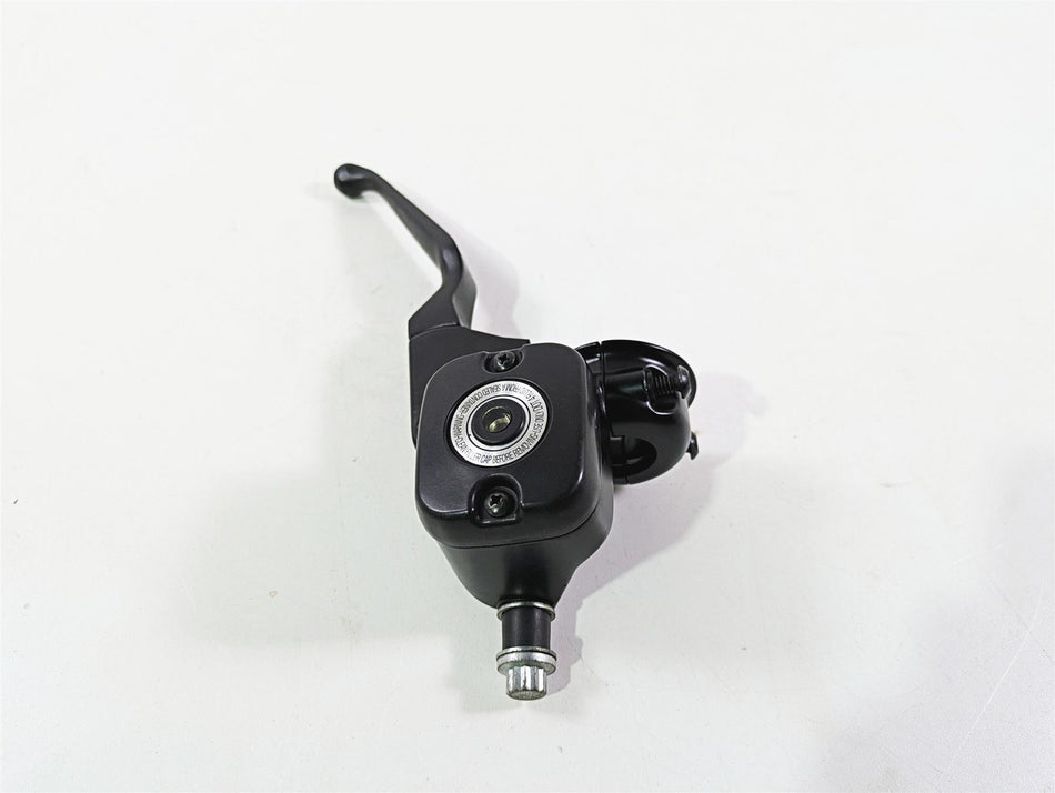 2017 Harley Dyna FXDB Street Bob Front Brake Master Cylinder 9/16" 45029-11D {{ shop.shopifyCountryName }} - Mototech271
