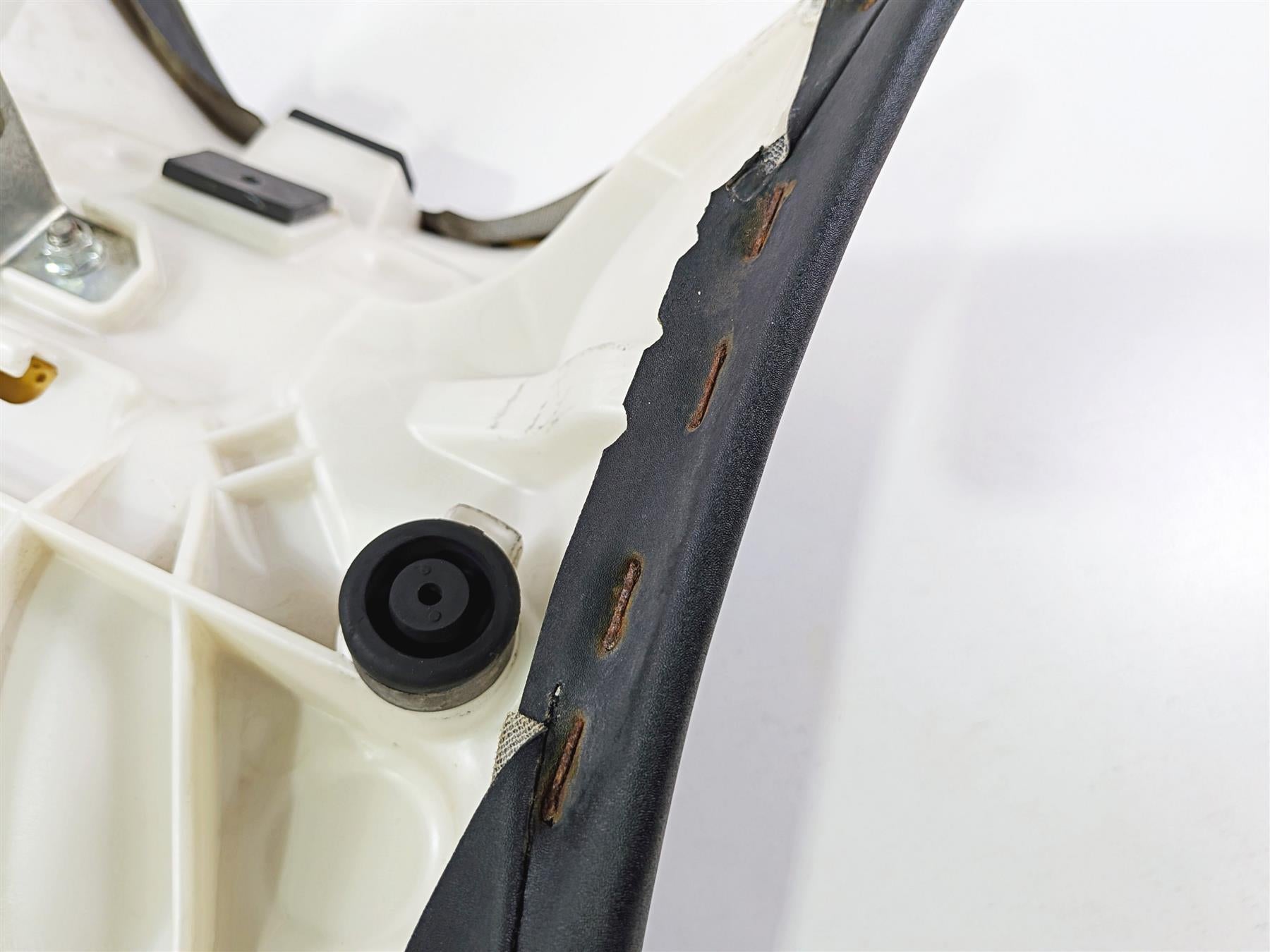 2012 Yamaha XT1200 Super Tenere Front Seat Saddle 23P-24710-10-00 23P-24710-11 {{ shop.shopifyCountryName }} - Mototech271