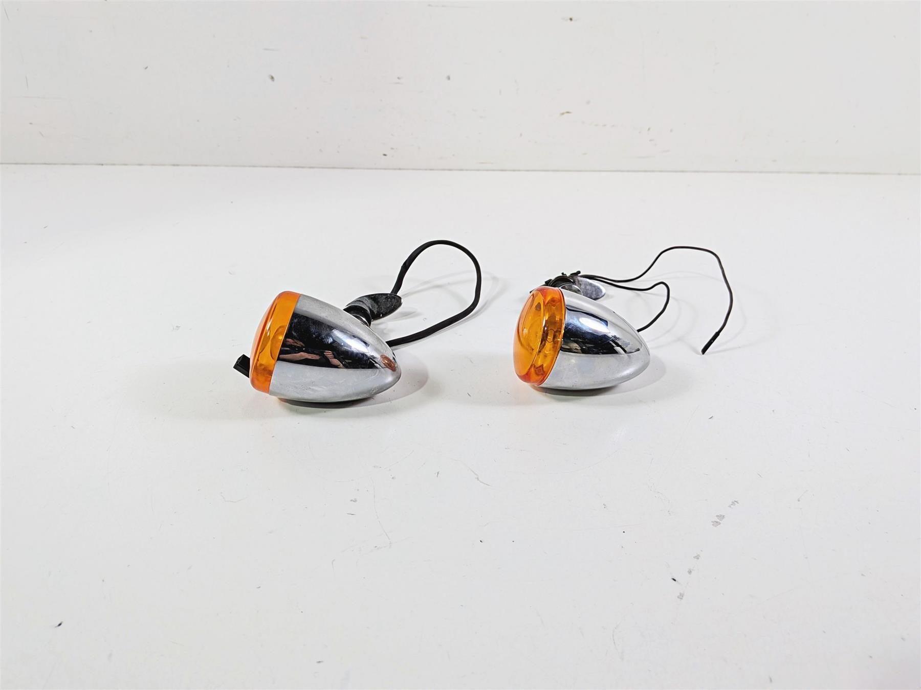 2007 Harley Dyna FXDB Street Bob Rear Blinker Turn Signal Set - Read 68977-00 {{ shop.shopifyCountryName }} - Mototech271
