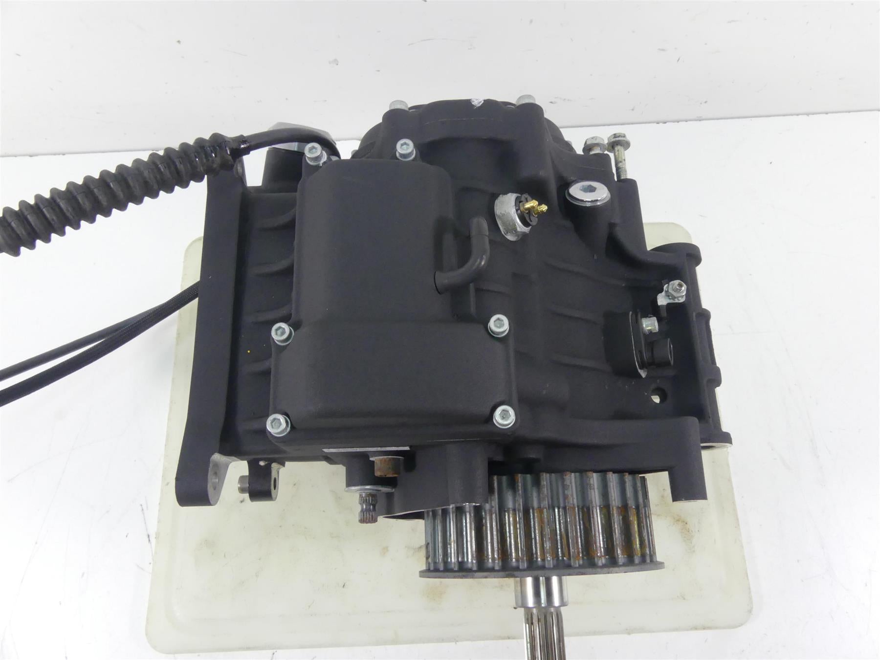 2009 Harley FXDF Dyna Fat Bob Transmission 6 Speed Gear Box 2K 33115-06A {{ shop.shopifyCountryName }} - Mototech271