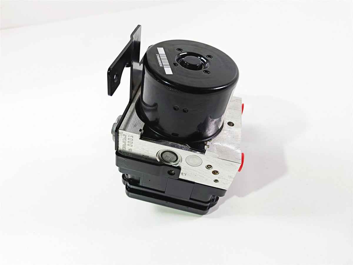 2014 BMW K1300S K40 Abs Brake Pump Unit Module 7715107 34517715109 {{ shop.shopifyCountryName }} - Mototech271