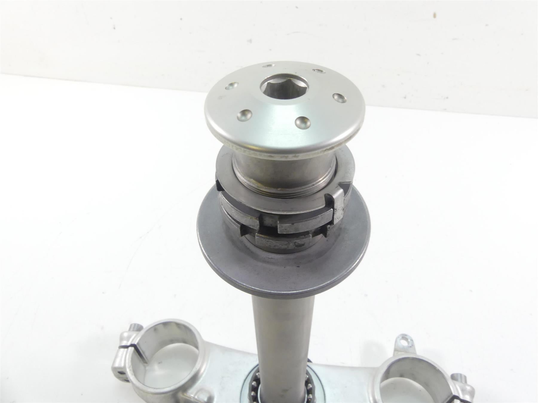 2016 BMW S1000XR K49 Lower Triple Tree Steering Clamp Yoke 31428552900 {{ shop.shopifyCountryName }} - Mototech271