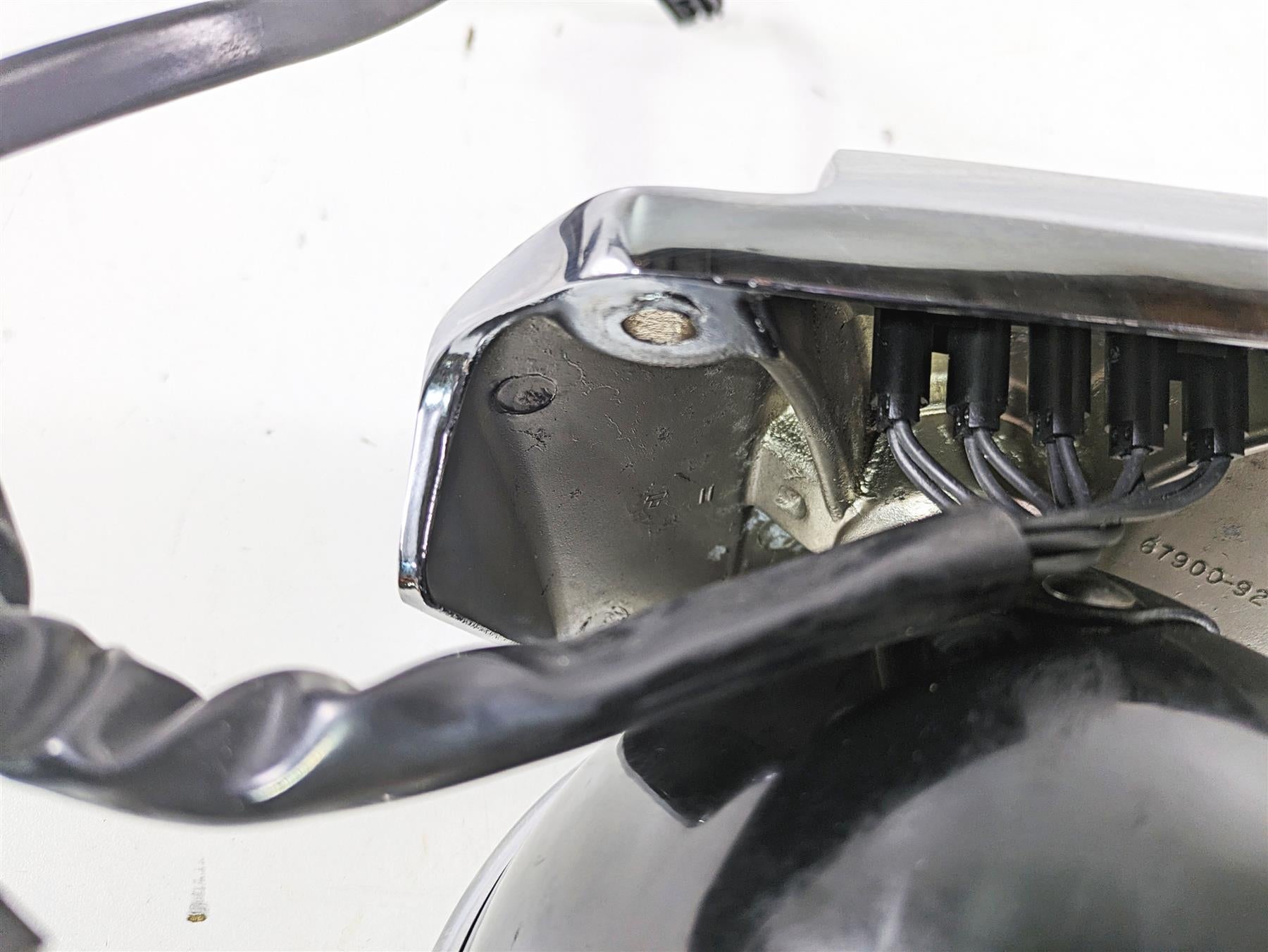 2003 Harley Dyna FXDL Low Rider 100TH Headlight Head Light & Visor 67672-96B {{ shop.shopifyCountryName }} - Mototech271