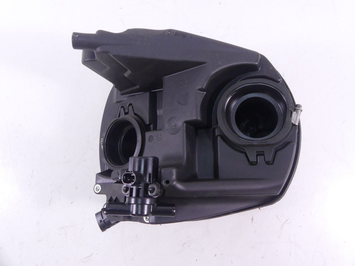 2016 Ducati Hypermotard 939SP Air Filter Cleaner Breather Box 44212691B {{ shop.shopifyCountryName }} - Mototech271