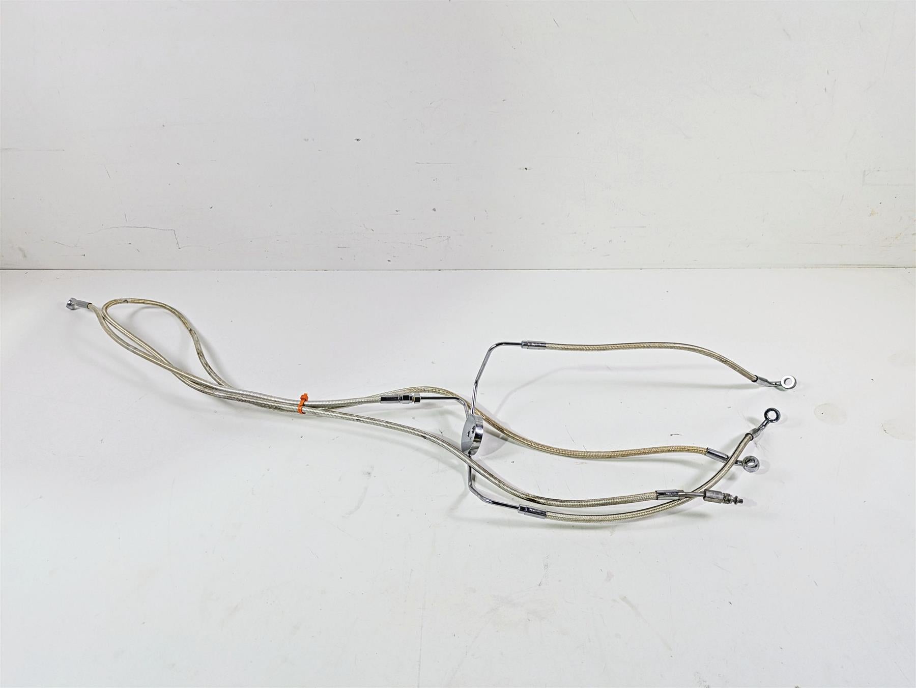 2007 Harley Touring FLHRSE CVO Road King Brake & Clutch Line Hose Set 38797-07A {{ shop.shopifyCountryName }} - Mototech271
