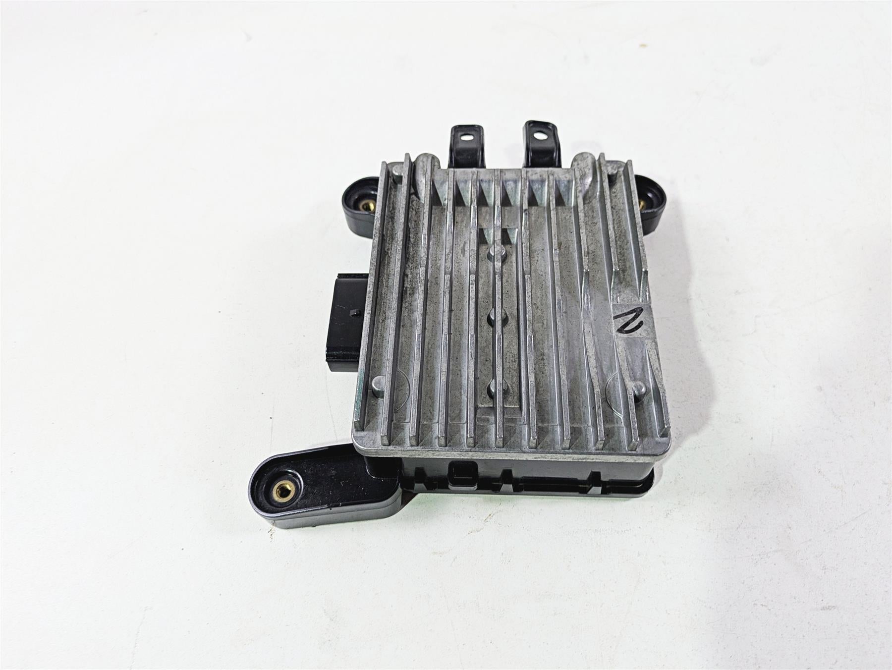 2017 Indian Chieftain Limited Audio Radio Control Module 4015979 {{ shop.shopifyCountryName }} - Mototech271