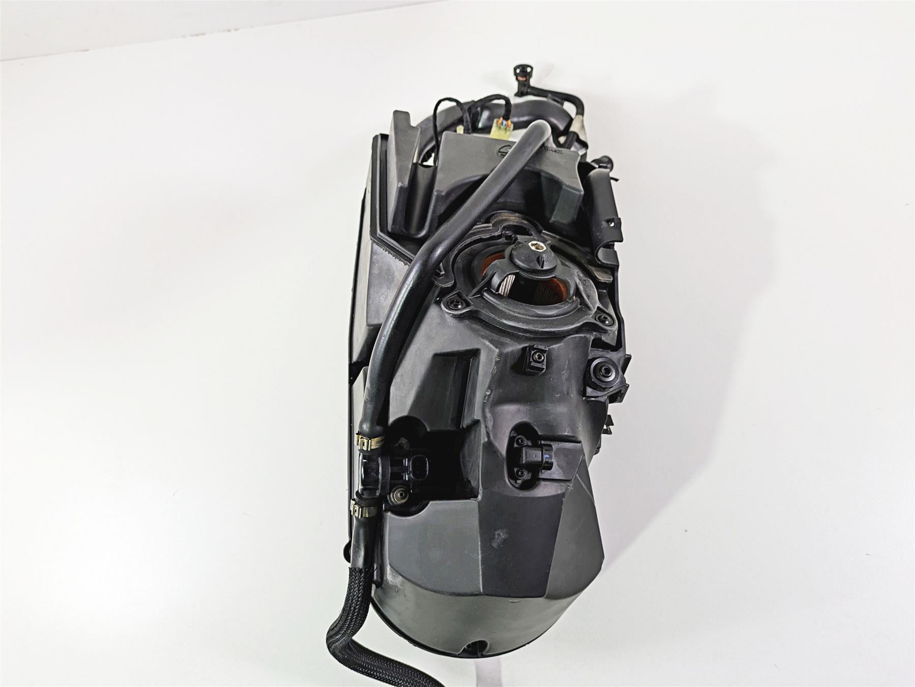 2019 Ducati Supersport 939 S Throttle Body & Airbox Set 28240932A 44212781B {{ shop.shopifyCountryName }} - Mototech271