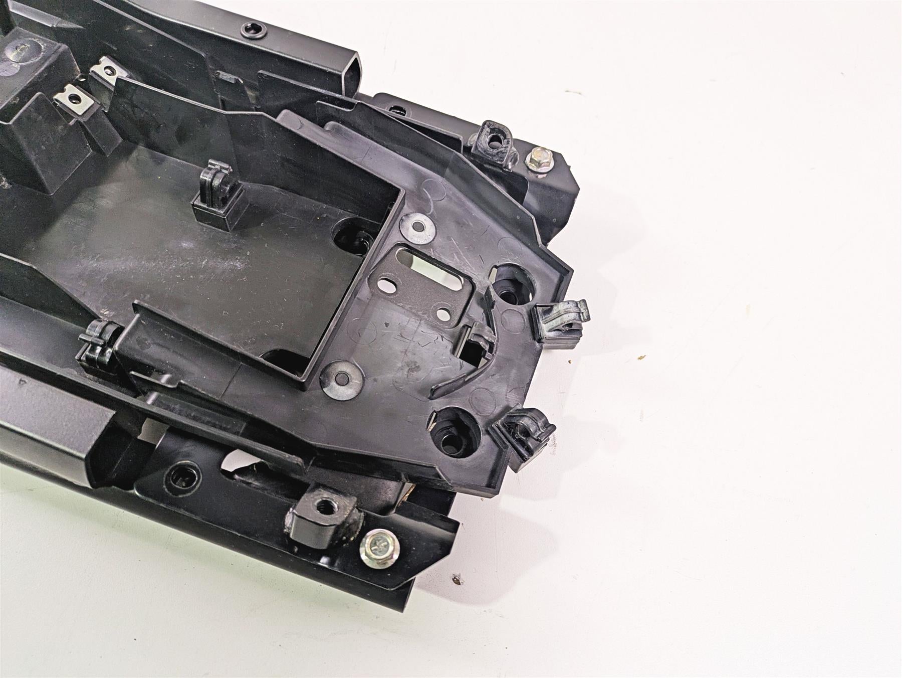 2009 Yamaha FZ1 FZS10 Fazer Straight Subframe & Inner Fender 2D1-21190-01-P0 {{ shop.shopifyCountryName }} - Mototech271