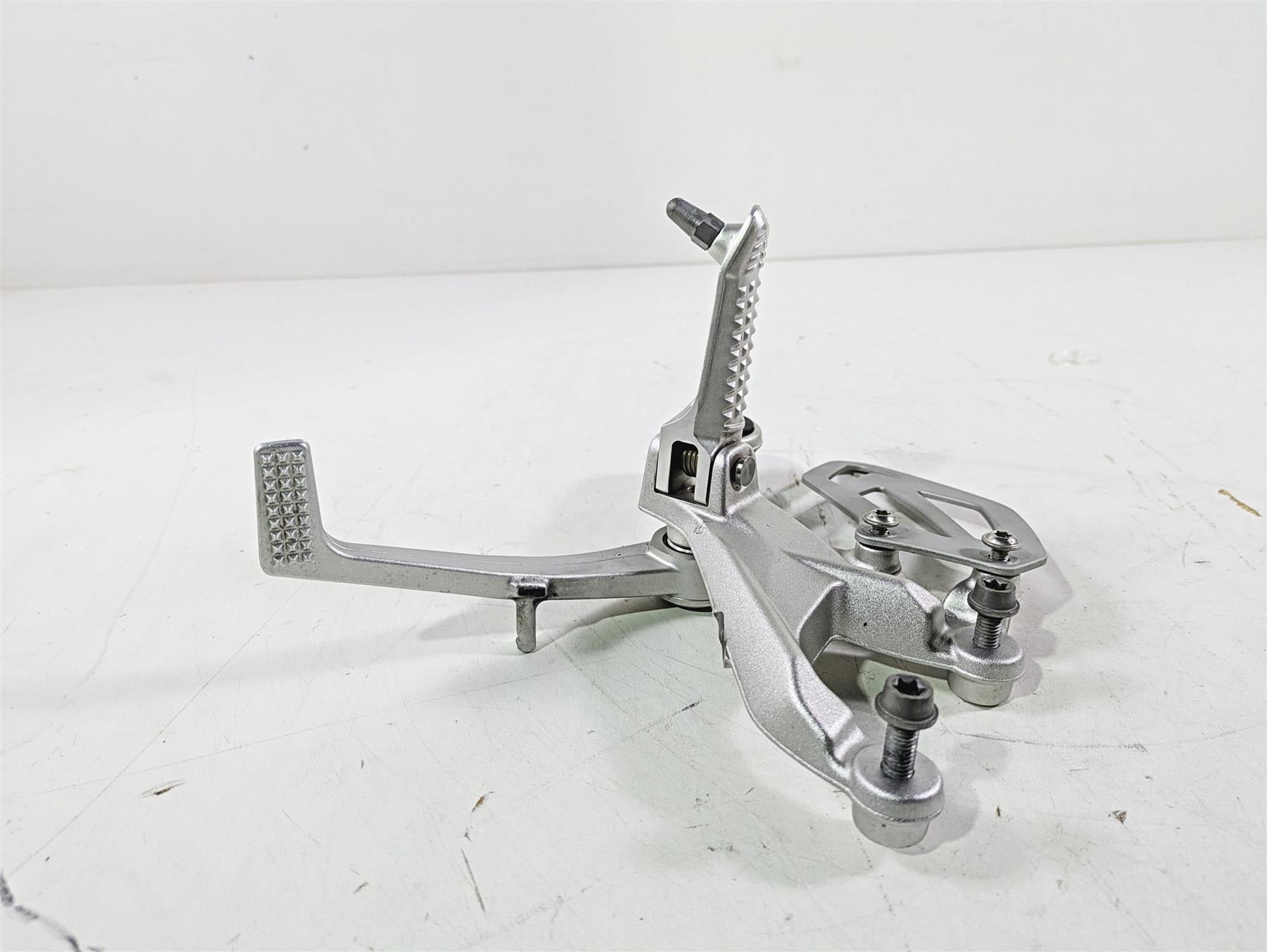 2016 BMW S1000RR K46 Right Foot Peg Set & Brake Pedal 46717728308 {{ shop.shopifyCountryName }} - Mototech271