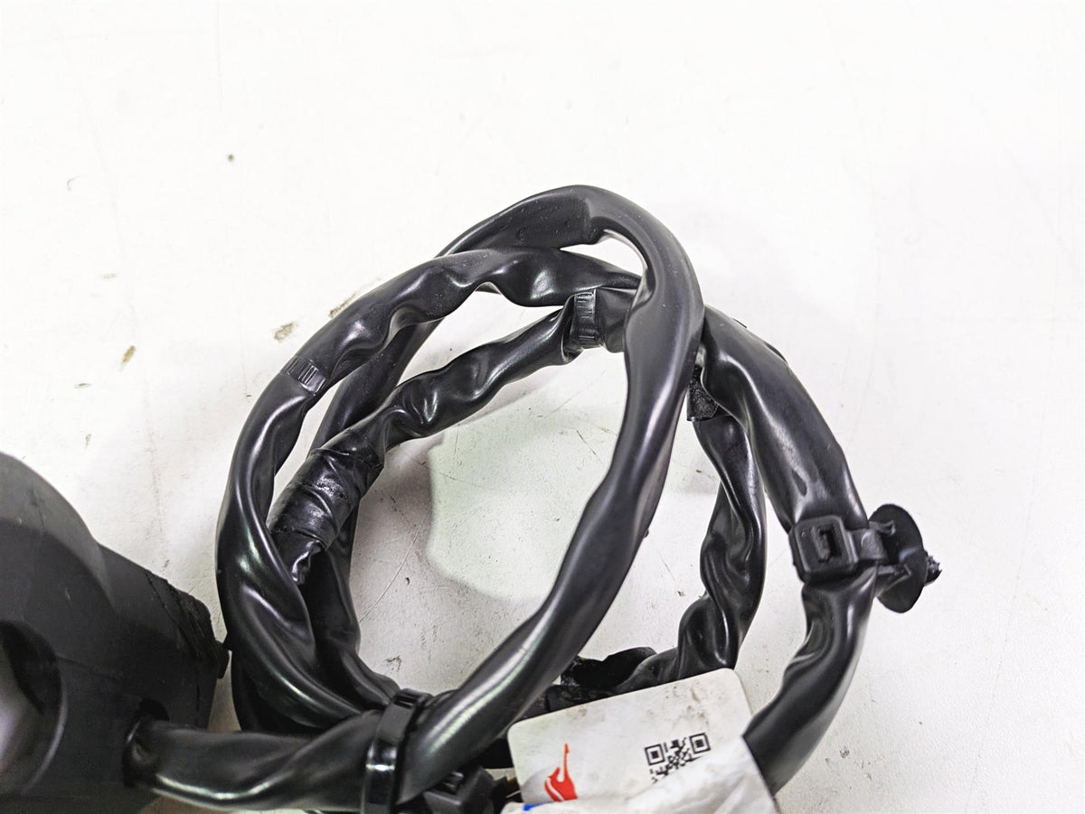 2023 BMW G310R K03 Left Hand Light Horn Control Switch 61318545349 {{ shop.shopifyCountryName }} - Mototech271