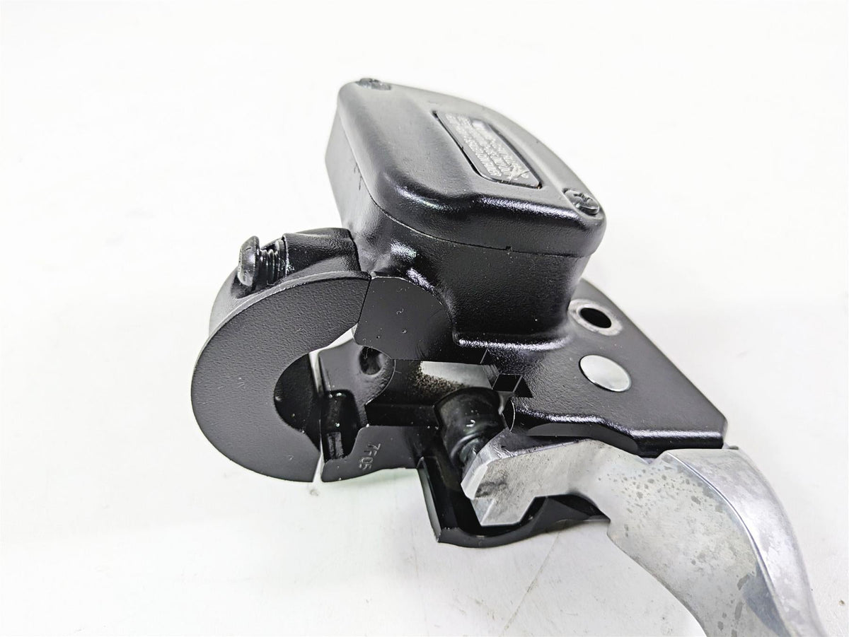 2017 Harley FLS Softail Slim Front Brake Master Cylinder 1/2" 41700233 {{ shop.shopifyCountryName }} - Mototech271