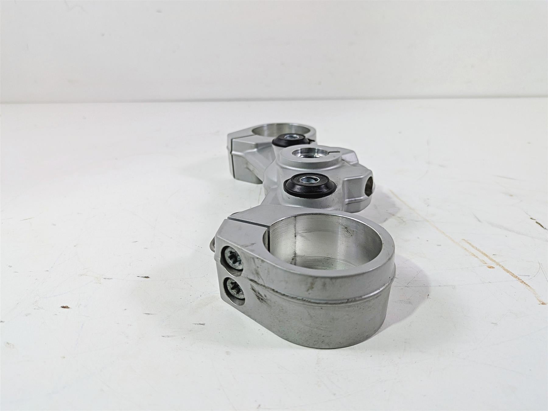 2017 BMW F800GS Adv K75 Upper Triple Tree Steering Clamp 31427715420 {{ shop.shopifyCountryName }} - Mototech271
