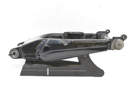 2013 Harley Touring FLHTCU Electra Glide Swingarm With 25mm Axle 47549-09A {{ shop.shopifyCountryName }} - Mototech271