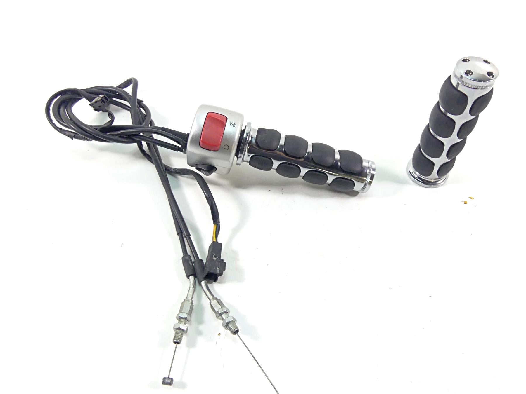 2008 Suzuki M109R VZR1800 Right Hand Control Switch Throttle Set 37200-48G30 {{ shop.shopifyCountryName }} - Mototech271