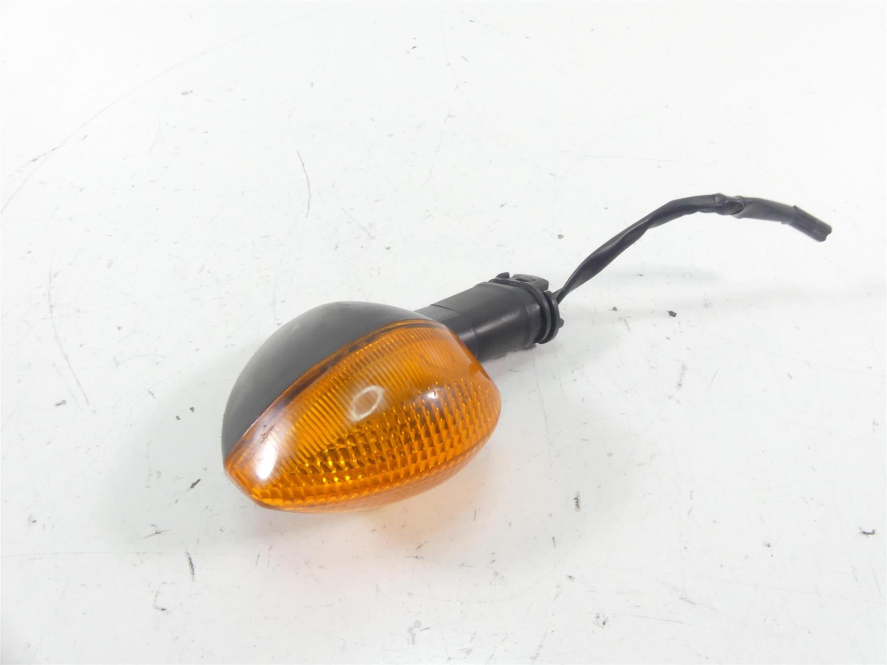 2008 Yamaha FZ1 Fazer Front Right Turn Signal Blinker 5PW-83310-10-00 {{ shop.shopifyCountryName }} - Mototech271