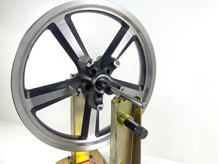 2013 Harley VRSCF Muscle Vrod Straight 19x3 Front Wheel Rim 41670-09 {{ shop.shopifyCountryName }} - Mototech271