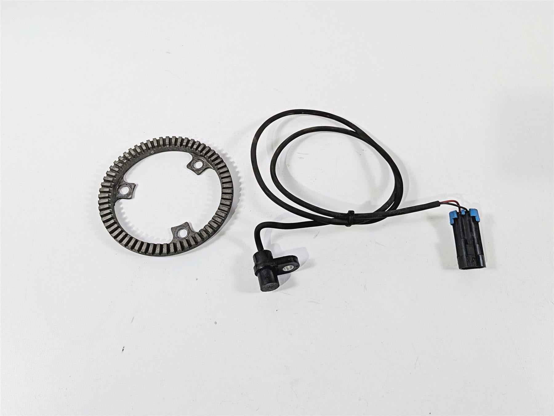 2013 Victory Vision Tour Front Abs Brake Wheel Speed Sensor 4013251 4081069 {{ shop.shopifyCountryName }} - Mototech271