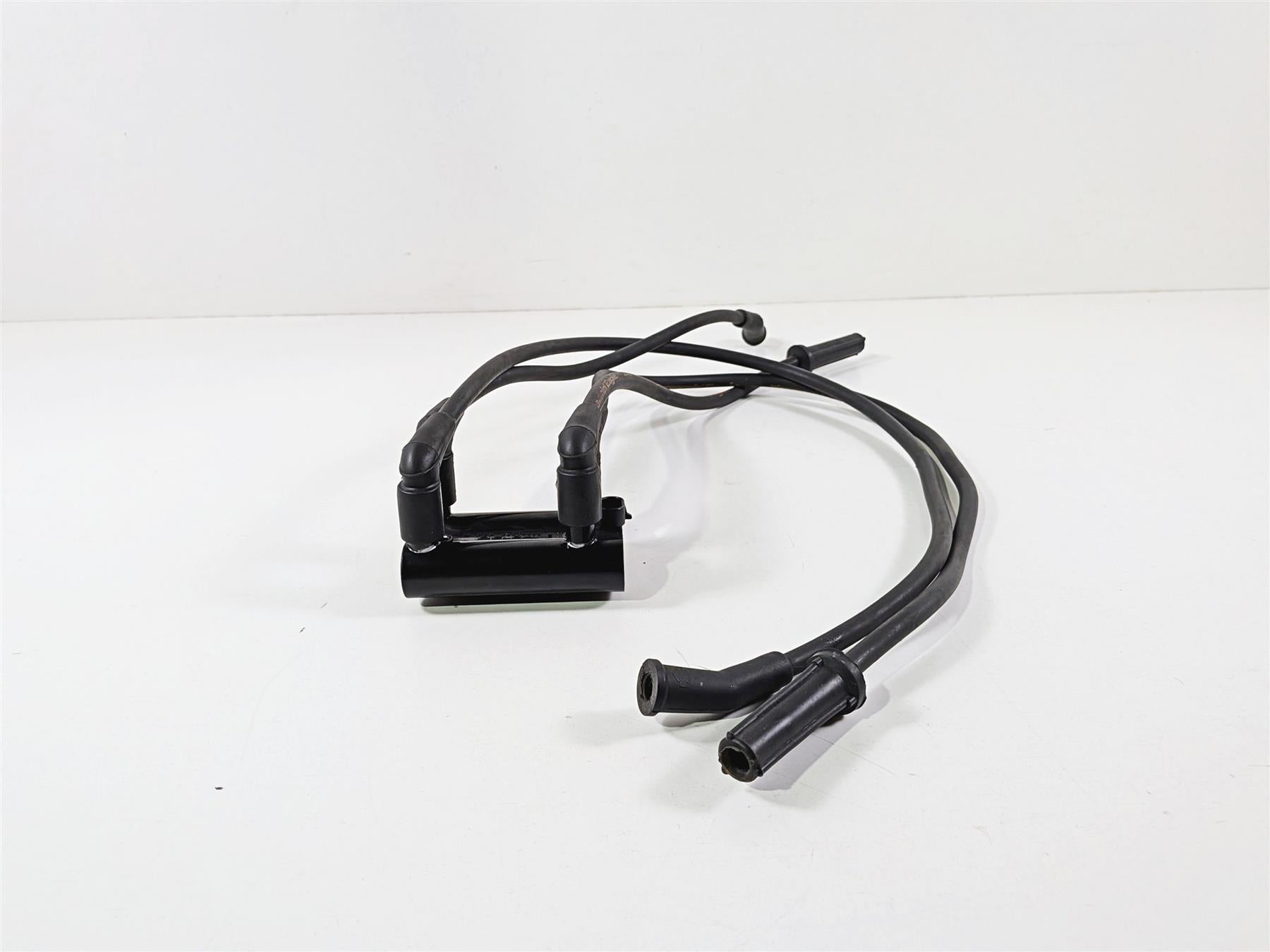 2017 Harley Touring FLHXS Street Glide Ignition Coil Wires & Plugs - Tested 31600017 {{ shop.shopifyCountryName }} - Mototech271