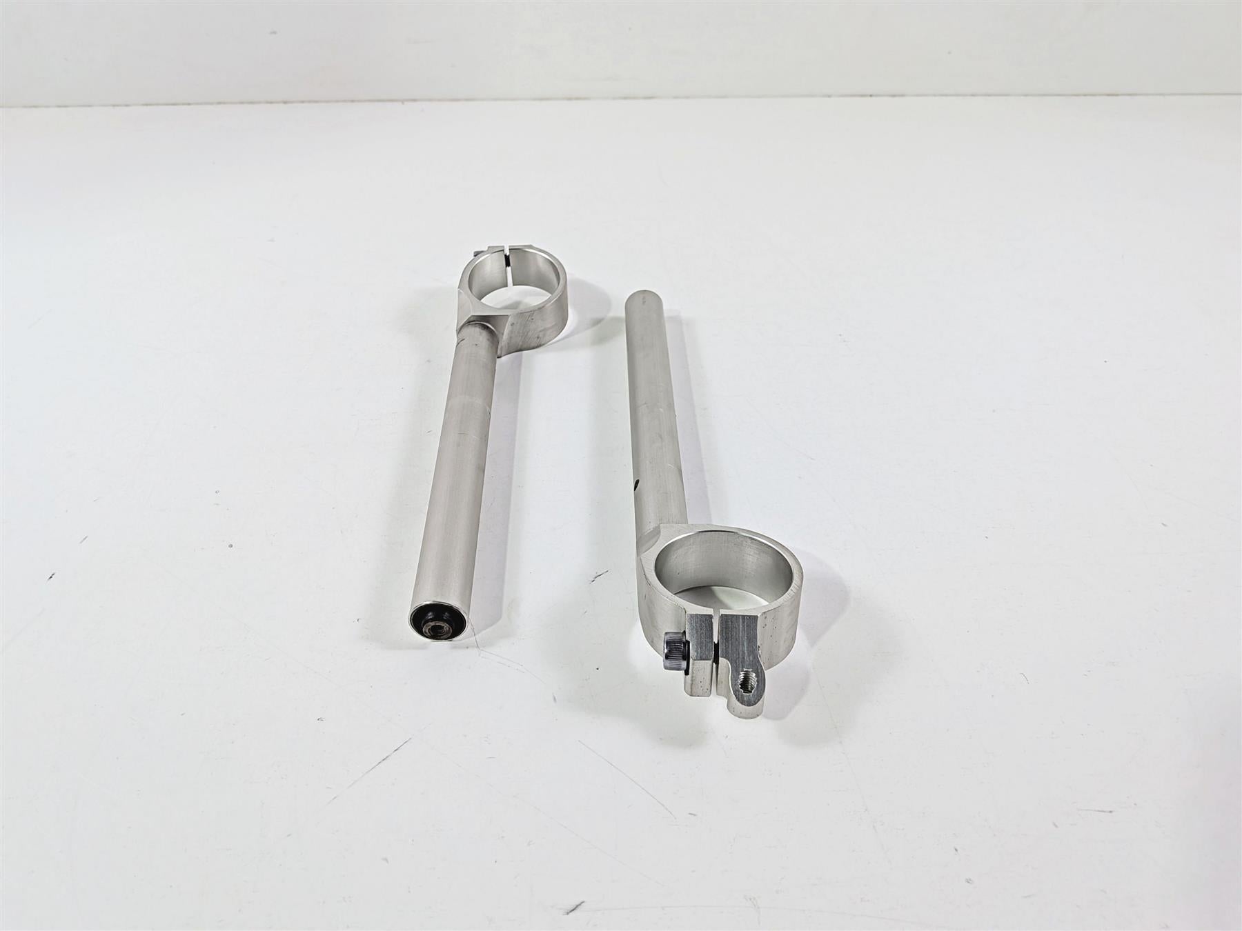 2024 Yamaha YZF R1 RN65 Clip On Handlebar Set 2CR-26121-00-00 B3L-26122-00-00 {{ shop.shopifyCountryName }} - Mototech271