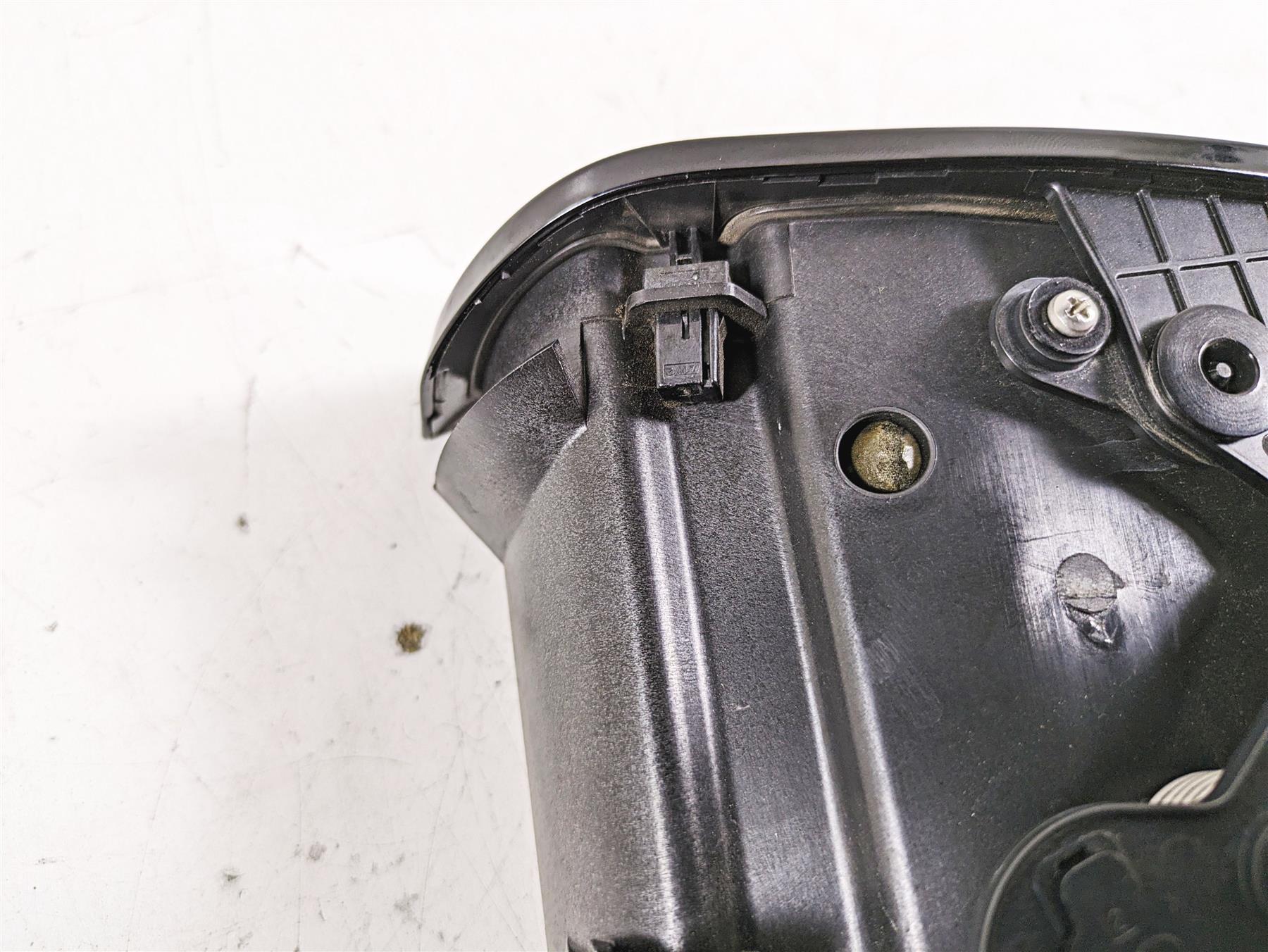 2015 Harley Touring FLHXS Street Glide Front Fairing Media Compartment 76000117 {{ shop.shopifyCountryName }} - Mototech271