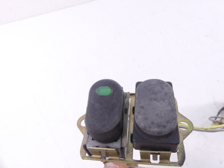 2000 Harley Touring FLHTCI Electra Glide Auxiliary Spot Acc Switches Set 70271-9 {{ shop.shopifyCountryName }} - Mototech271