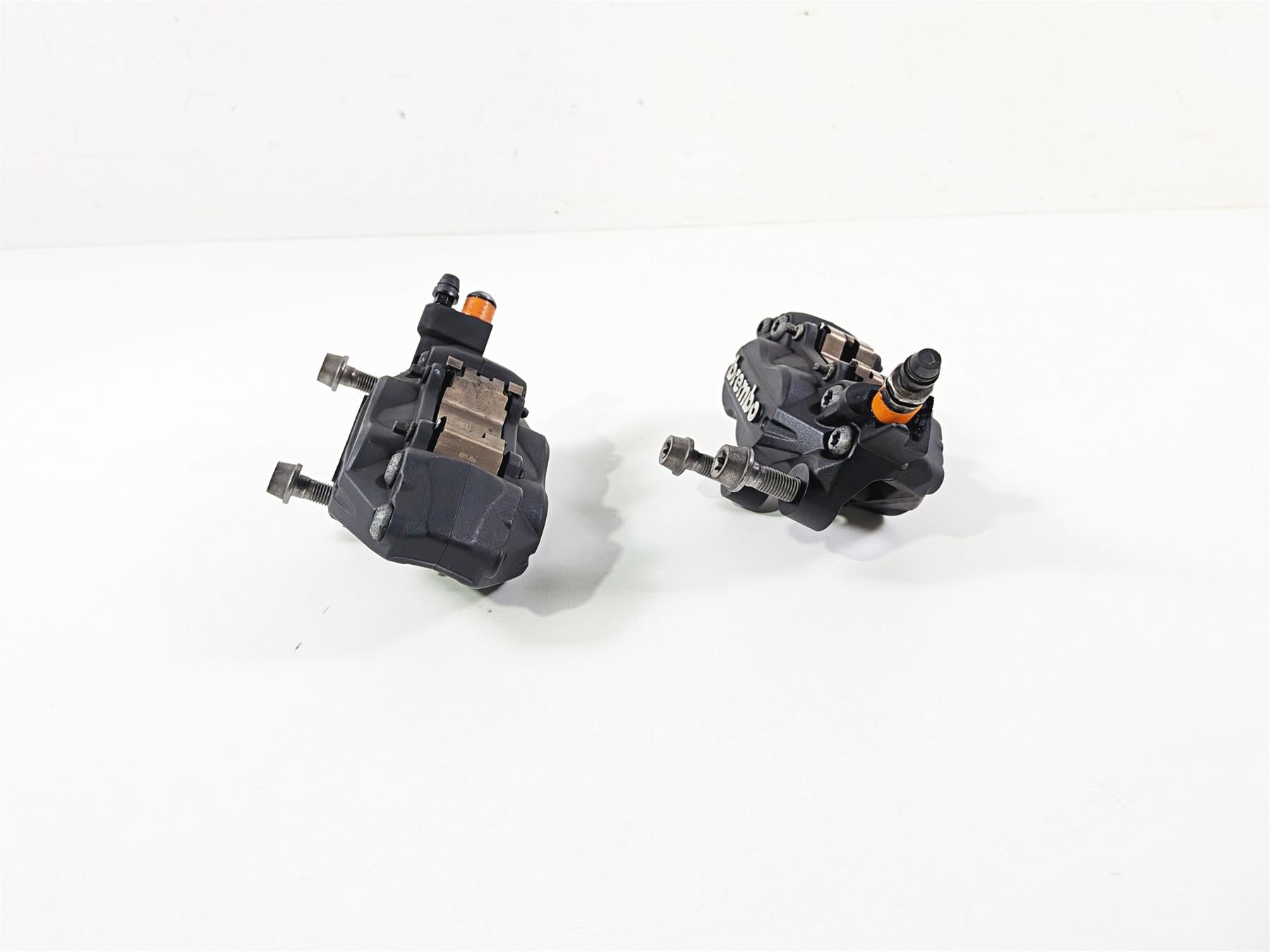 2023 BMW R nineT Scrambler K23 Front Brake Caliper Set 34117716717 34118563486 {{ shop.shopifyCountryName }} - Mototech271
