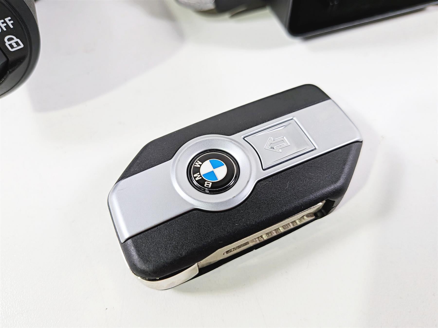 2023 BMW R1250RT RTP K52 Keyless Ride Cdi Ignition Switch Key Locks 66127915296 {{ shop.shopifyCountryName }} - Mototech271