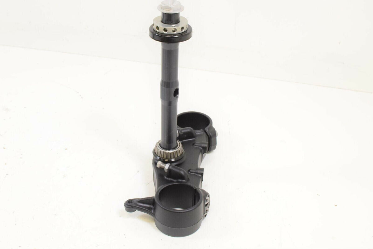2015 KTM 1290 Super Duke R Lower Triple Tree Steering Yoke Clamp 6130103202933S {{ shop.shopifyCountryName }} - Mototech271