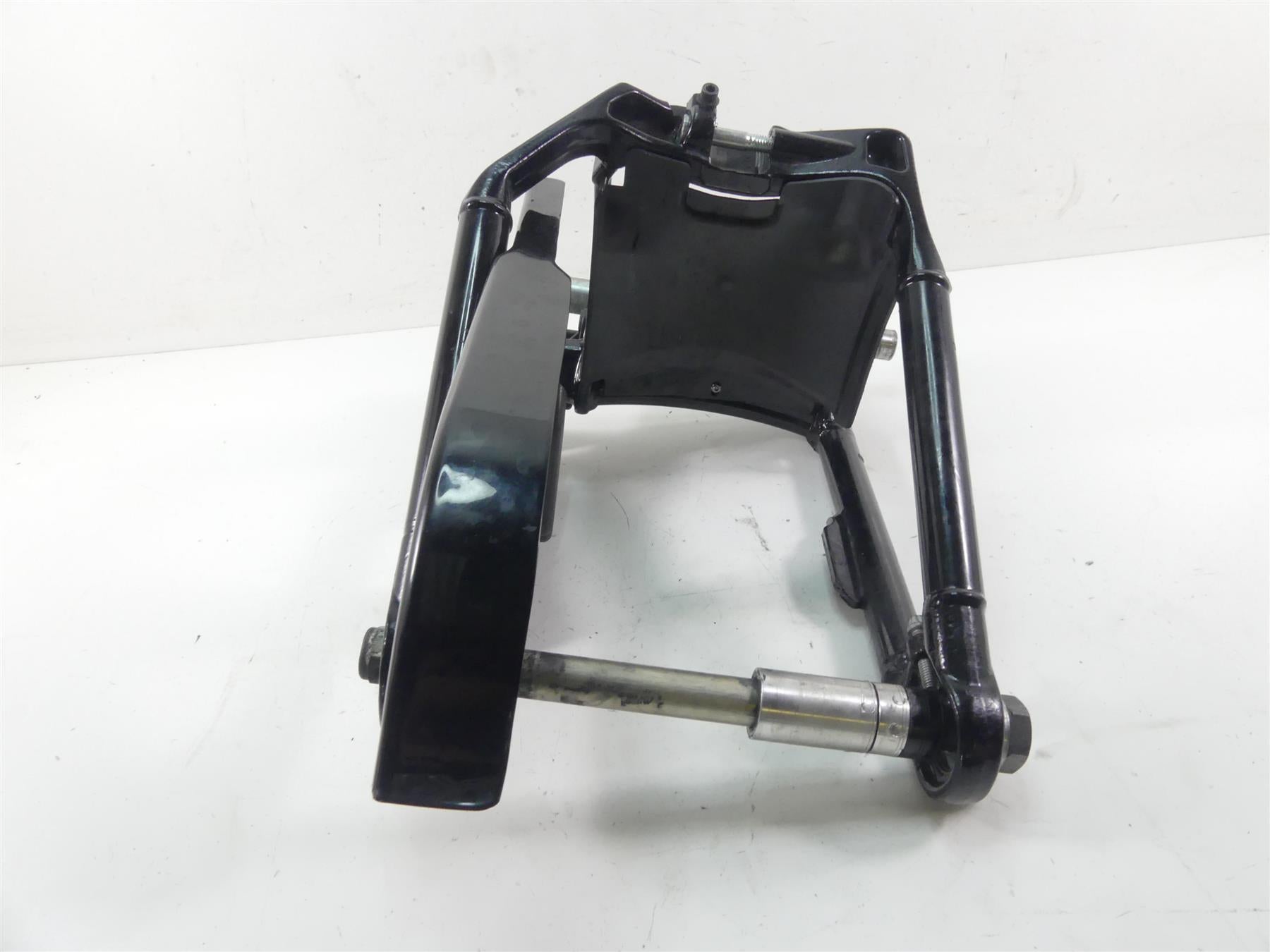 2021 Harley Softail FXBBS Street Bob Swingarm Swing Arm & Guards 47400099BHP {{ shop.shopifyCountryName }} - Mototech271